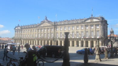 Photo of The Plaza del Obradoiro in Santiago de Compostela and its buildings