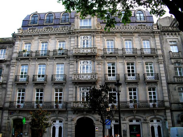 Vigo - Compostela Square