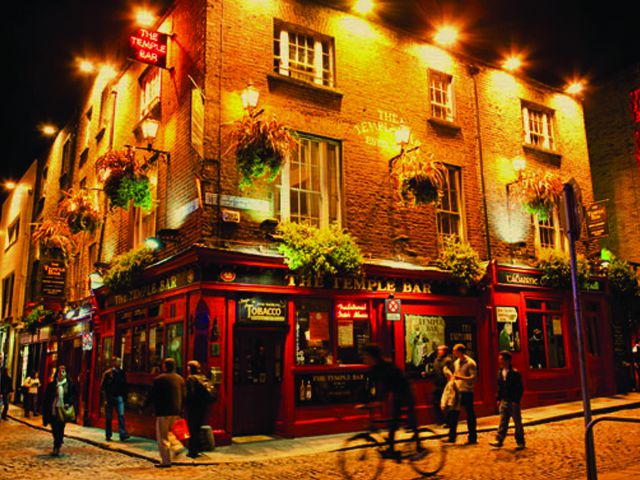 What to see in Dublin - Temple Bar