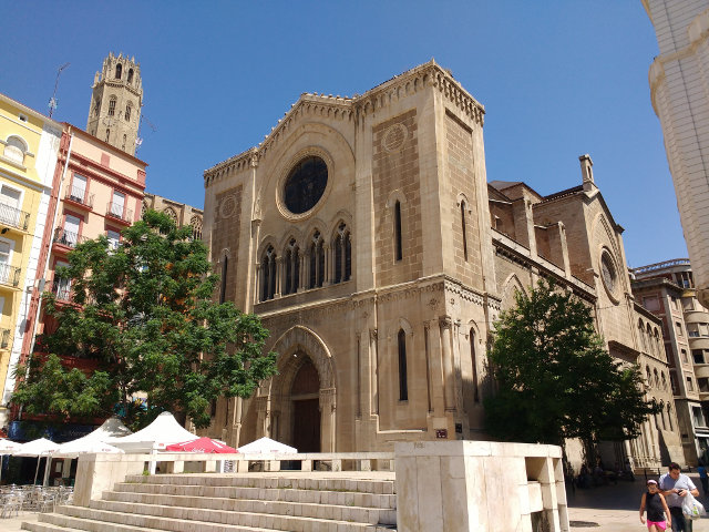 get to know Lleida - Plaza Sant Joan