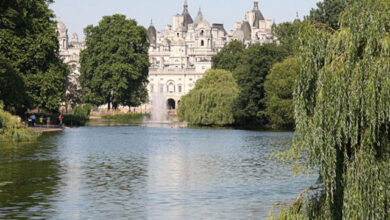 Photo of St. James’s Park, the oldest of London’s parks
