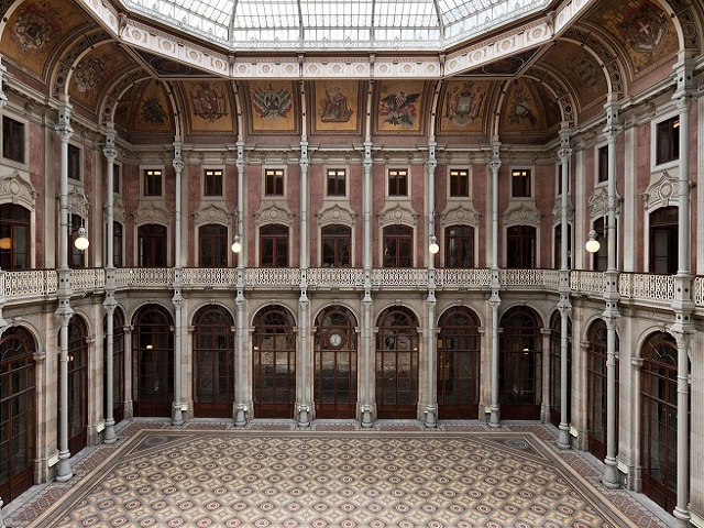 Porto - Bolsa Palace - Nations Courtyard