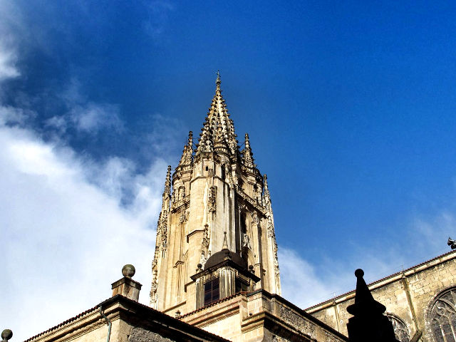 Oviedo - Cathedral - Tower