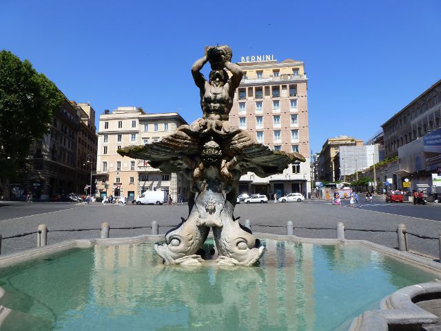 What to do in Rome in 4 days - Fontana del Tritone