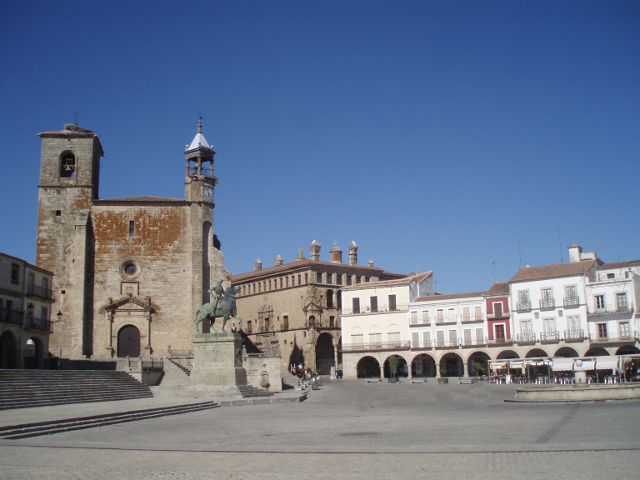 What to visit in Trujillo in one day - Plaza Mayor